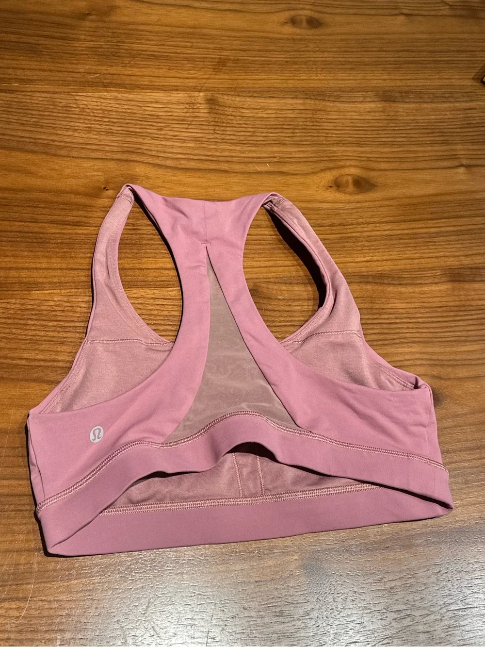 Lululemon pink race back sports bra top size 8 Maueve mesh back